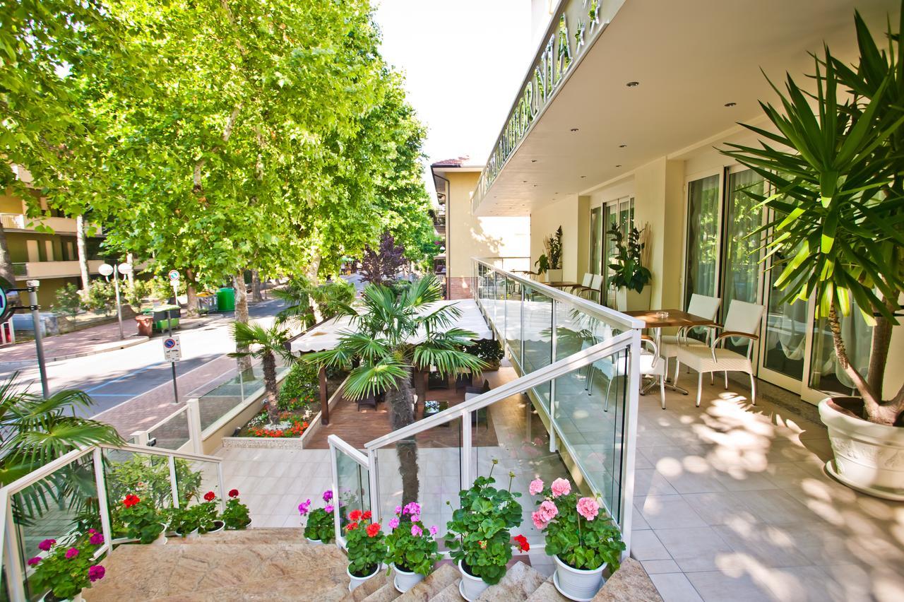 California Pastry Hotel Cervia Exterior photo